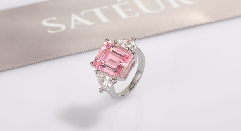 0.25 cts. Princess Cut Solitaire Diamond Platinum Engagement Ring JL P